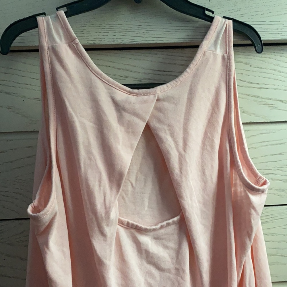 Tanktop - Picture 2 of 2